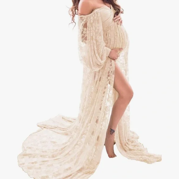 Elegant Lace Maternity Gown in Cream - Picture 1 of 4